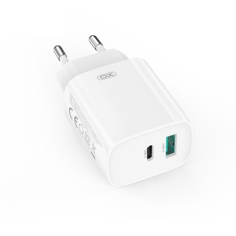 XO ładowarka sieciowa CE29 PD 20W 1x USB-C 1x USB biała + kabel USB-C - Lightning