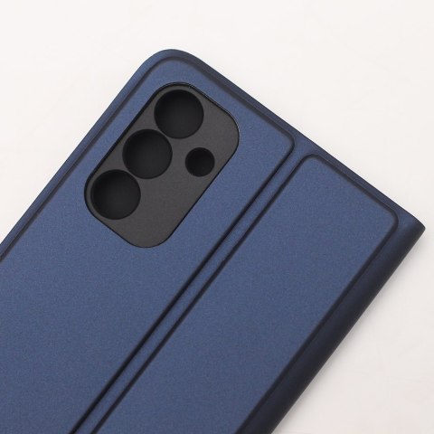 Etui Smart Soft do iPhone 17 6,3" granatowe