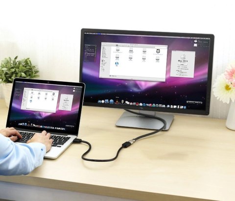 Kabel Ugreen HD107 10140 HDMI (męski) - HDMI (żeński) 4K 0.5 m - czarny