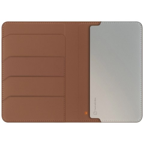 Etui na paszport UNIQ Belmont z Apple Find My blokada RFID karmelowy beżowy