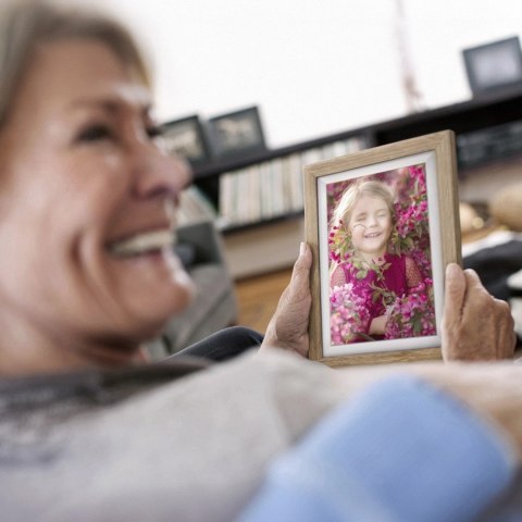 Ramka Cyfrowa Wozinsky WRC-32 10.1" z aplikacją Frameo 32GB - jasnobrązowa