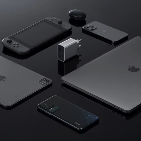 Ładowarka sieciowa Cuktech 65W GaN 2xUSB-C 1xUSB-A - szara