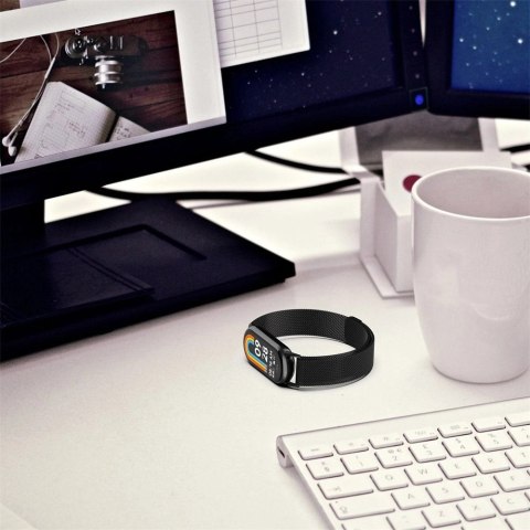 Pasek Tech-Protect MilaneseBand na Xiaomi Smart Band 8 / 8 NFC - srebrny