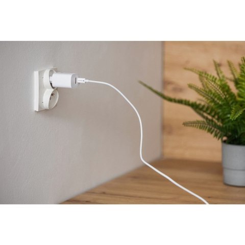 Ładowarka sieciowa do telefonu Forcell F-Energy USB C + USB A QC4.0 PD 3A 30W TFK-TC-30WPD biała