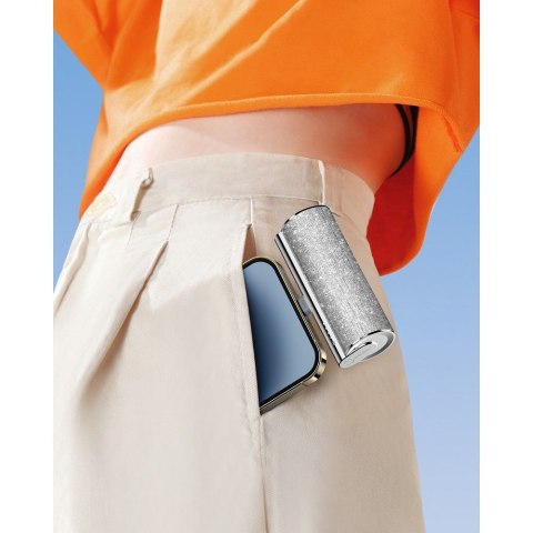 Powerbank Veger PlugOn (W0573P) PD QC3.0 2,4A 12W 5000 mAh z wbudowanym złączem Lightning srebrny
