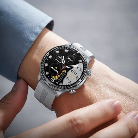 Smartwatch Hoco 1,46" TFT IP67 z funkcją rozmowy Y31 srebrny