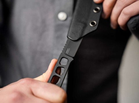 Böker BFF Packlite Allblack Nóż MagnaCut 6,5 cm Kydex