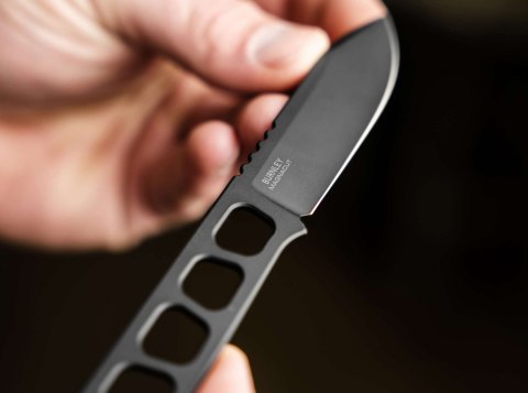 Böker BFF Packlite Allblack Nóż MagnaCut 6,5 cm Kydex