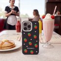 Nakładka Strawberry do iPhone 16 6,1" czarna