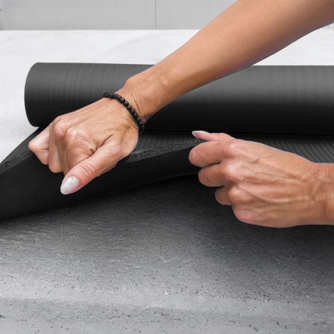 Mata do ćwiczeń Wozinsky WNSP-15C 183 x 61 x 1,5 cm gruba mata gimnastyczna do jogi i fitness - czarna