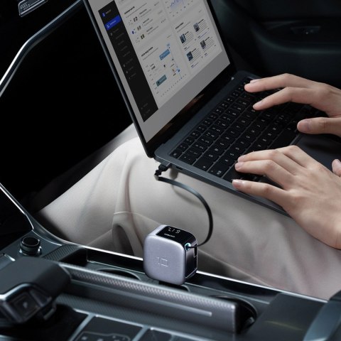 Ładowarka samochodowa Cuktech CC903P 100 W z wyświetlaczem i zwijanym kablem USB-C 70 cm - szara