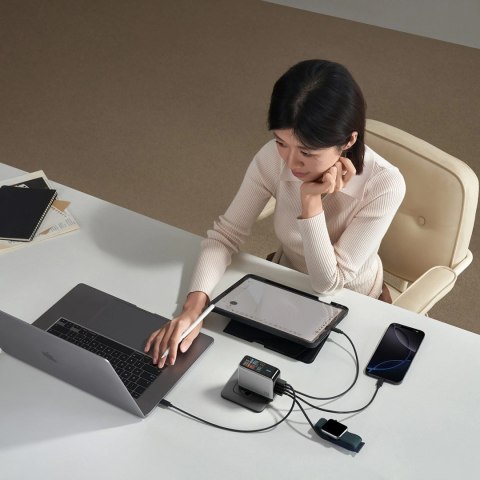 Ładowarka sieciowa Cuktech AD1204U 120 W z wyświetlaczem i kablem USB-C - srebrna