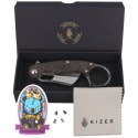 Nóż składany Kizer Dodo Karambit Chocolate Glacier Richlite, Satin Brushed Nitro-V by Giedymin (V2702A1)