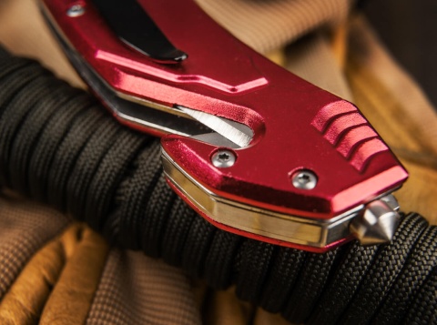 Nóż ratowniczy strażacki Magnum Fire Fighter stal 440A, rękojeśc aluminium